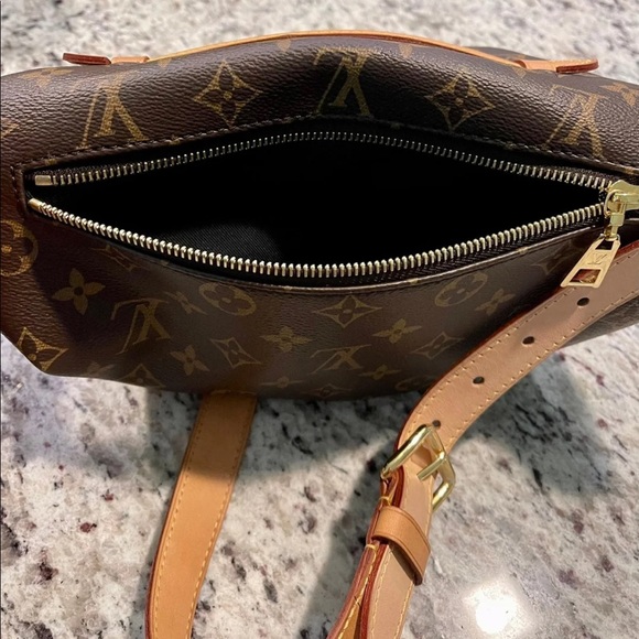 louis vuitton bumbag / bum bag - Picture 11 of 12